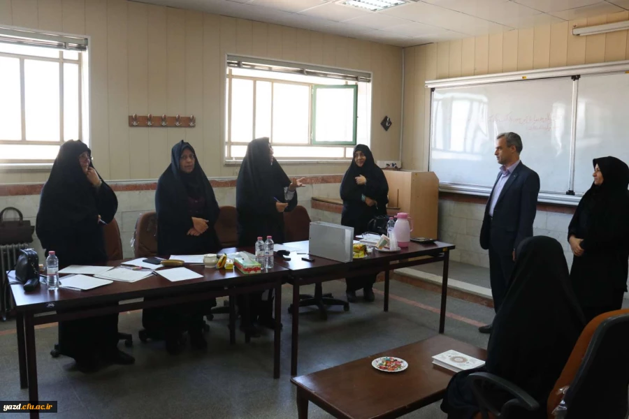 مدیر امور پردیس های استان یزد از روند برگزاری مصاحبه داوطلبان ورود به دانشگاه فرهنگیان بازدید کرد 6