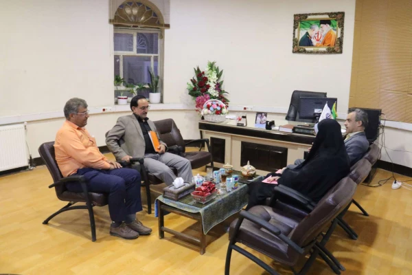 دیدار مسؤولان دانشگاه فرهنگیان یزد با مدیر کل آموزش و پرورش استان 3