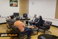 دیدار مسؤولان دانشگاه فرهنگیان یزد با مدیر کل آموزش و پرورش استان 4