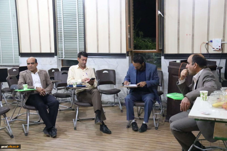 جلسه هم اندیشی استادان پردیس های استان 12