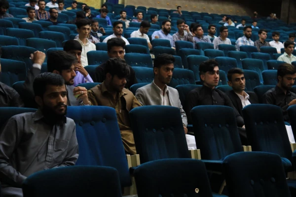 اتحاد مسلمین داروی شفابخش و موجب عزت آنان در دنیا و آخرت است. 8