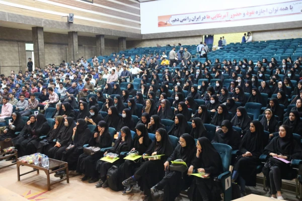 آیین استقبال از دانشجومعلمان ورودی 1401 9