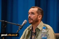 همایش قدرت رو به افول 
 3