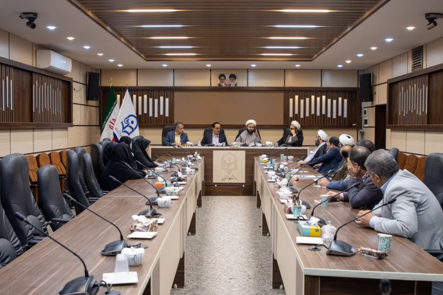 نشست مشاور وزیر آموزش و پرورش با اعضای هیات علمی و کارمندان دانشگاه 3