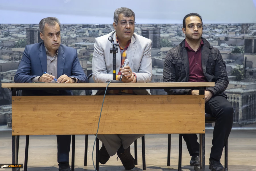 نشست توجیهی دانشجو معلمان دانشگاه فرهنگیان یزد با حضور مسئولان دانشگاه  3