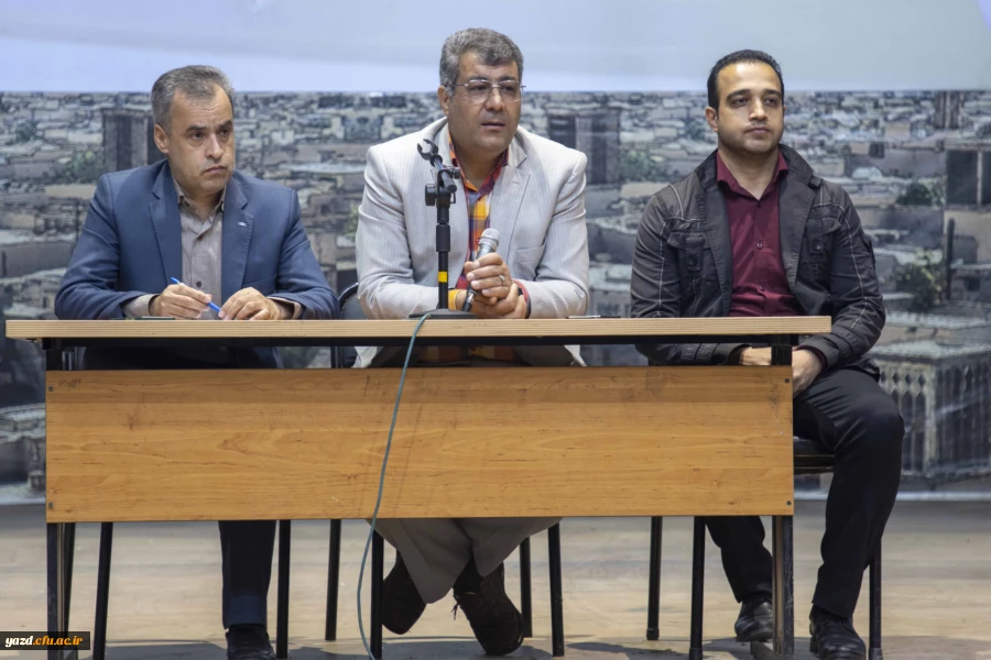 نشست توجیهی دانشجو معلمان دانشگاه فرهنگیان یزد با حضور مسئولان دانشگاه  3