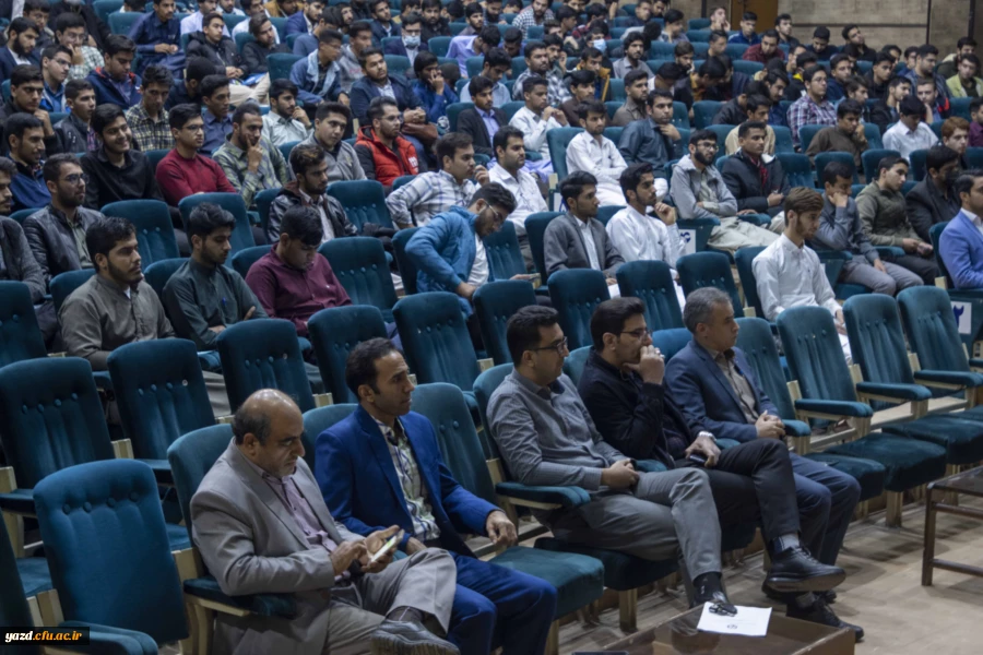 نشست توجیهی دانشجو معلمان دانشگاه فرهنگیان یزد با حضور مسئولان دانشگاه  5