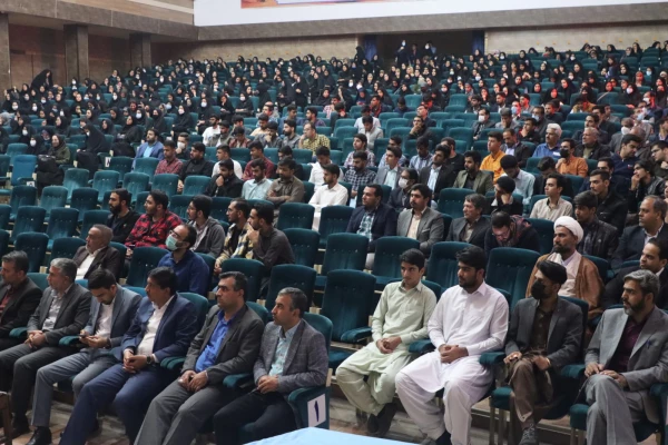 همایـش چگونه ایـران را جوان نگه داریم 4