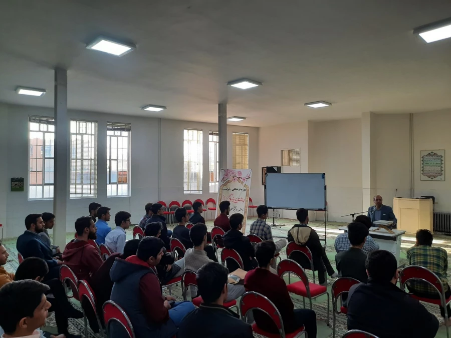 سومین دوره تربیتی _ فرهنگی مشق عشق 4