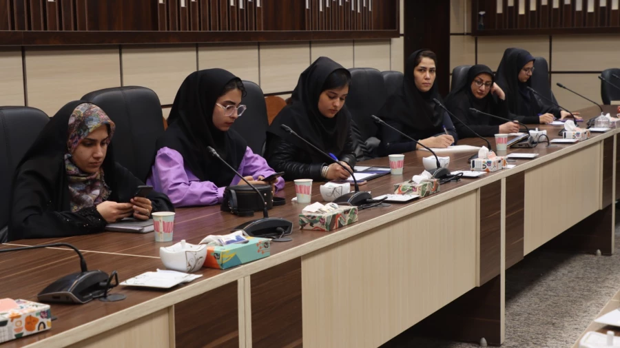 نشست خبری مدیر امور پردیس های دانشگاه فرهنگیان یزد با اصحاب رسانه
 5