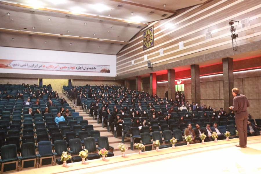 همایش سواد رسانه ای و تربیت دینی 6