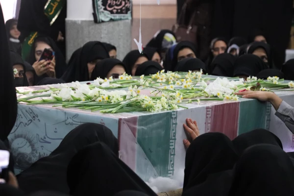 تشییع ۳ شهید گمنام در پردیس های دانشگاه فرهنگیان یزد 10