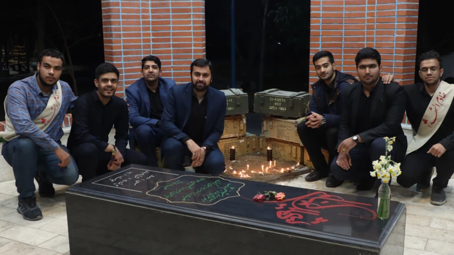 تشییع ۳ شهید گمنام در پردیس های دانشگاه فرهنگیان یزد
 13