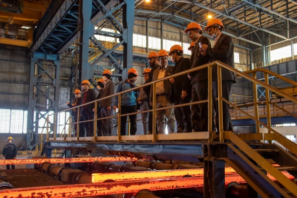 بازدید استادان و کارمندان دانشگاه فرهنگیان یزد از کارخانه گندله سازی اردکان
 9