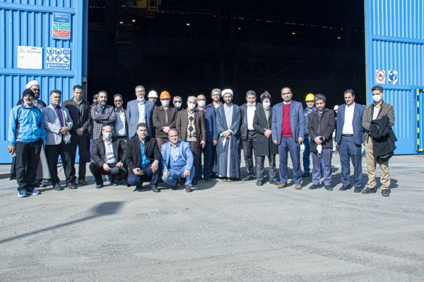 بازدید استادان و کارمندان دانشگاه فرهنگیان یزد از کارخانه گندله سازی اردکان
 10