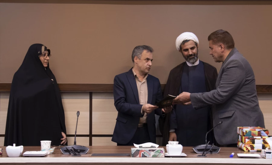 جلسه شورای اداری پردیس های استان 10