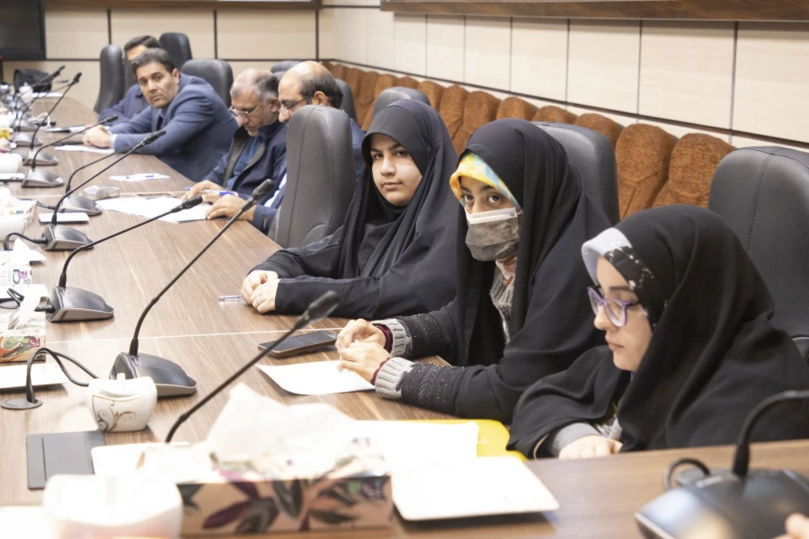 هشتادو یکمین جلسه شورای فرهنگی اجتماعی و دانشجویی دانشگاه فرهنگیان یزد
 4