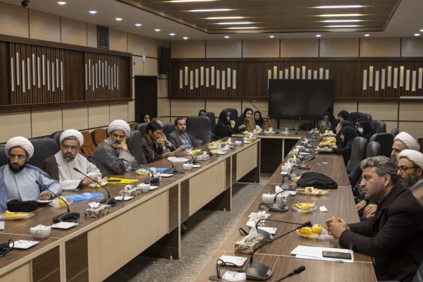 جلسه هماهنگی و هم اندیشی استادان پردیس های استان 8