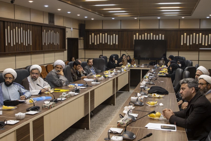 جلسه هماهنگی و هم اندیشی استادان پردیس های استان 8