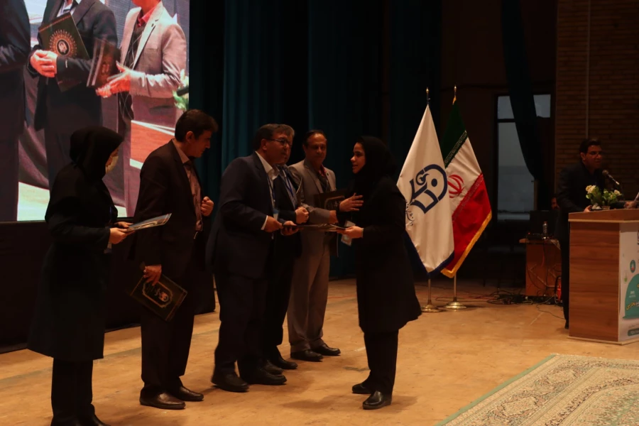 دومین همایش ملی آموزش علوم تجربی 15