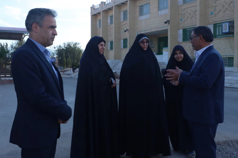 معاون دانشجویی دانشگاه فرهنگیان کشور از پردیس حضرت فاطمه الزهراء (س) یزد بازدید کرد 3