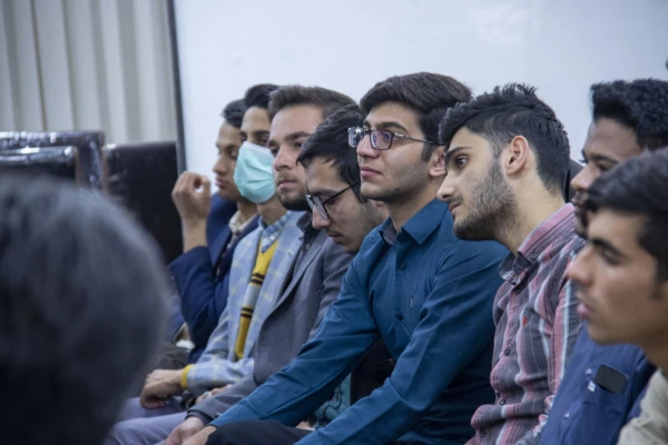 جلسه پرسش و پاسخ و تقدیر  5