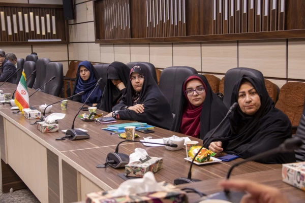 هشتادو سومین جلسه شورای فرهنگی اجتماعی و دانشجویی دانشگاه فرهنگیان یزد
 5