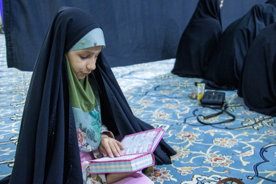 مراسم احیای شب قدر در نمازخانه پردیس شهیدان پاک نژاد دانشگاه فرهنگیان یزد 7