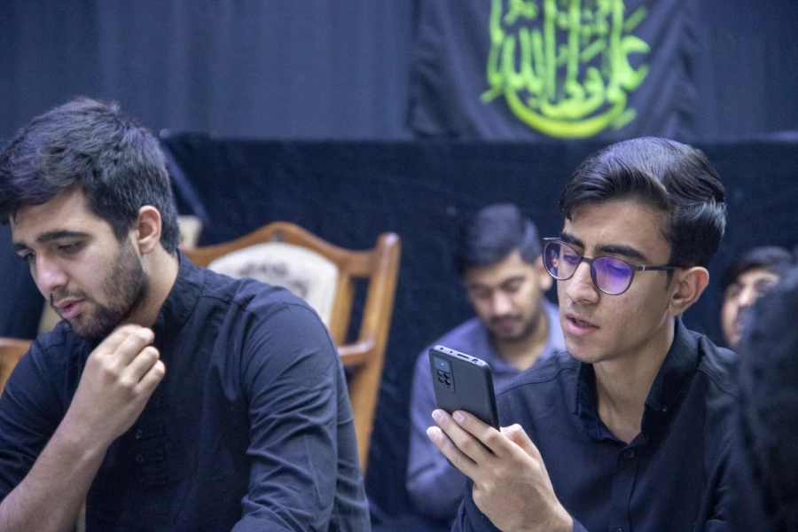 مراسم احیای شب قدر در نمازخانه پردیس شهیدان پاک نژاد دانشگاه فرهنگیان یزد 8