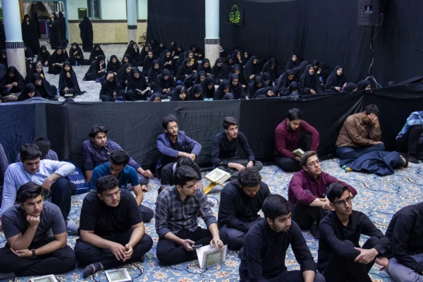 مراسم احیای شب قدر در نمازخانه پردیس شهیدان پاک نژاد دانشگاه فرهنگیان یزد 15