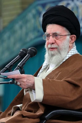 دیدار معلمان با رهبر انقلاب
 8