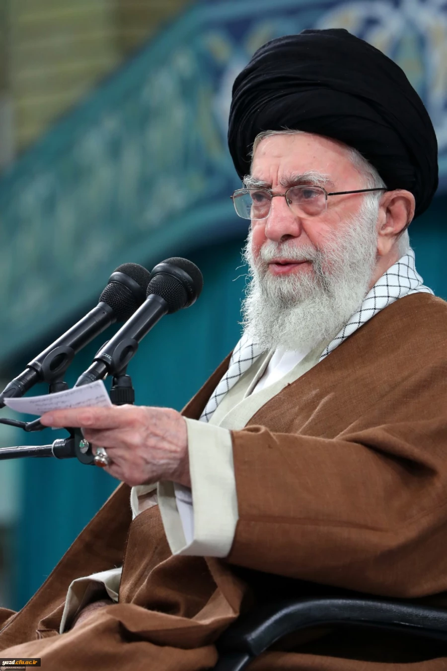 دیدار معلمان با رهبر انقلاب
 8