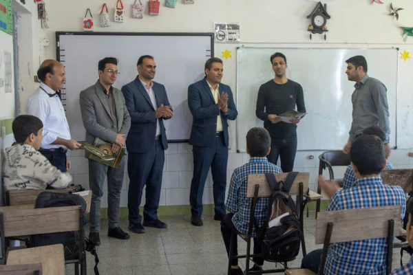 بازدید مسئولان دانشگاه فرهنگیان یزد از مدارس مجری طرح کارورزی 5