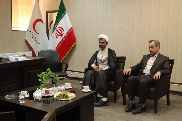 دیدار مدیر امور پردیس های دانشگاه فرهنگیان یزد با مدیرعامل جمعیت هلال احمر استان  5