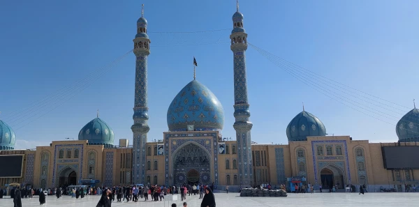 سفر 70 دانشجومعلم یزدی به حرم مطهر امام خمینی(ره) 2