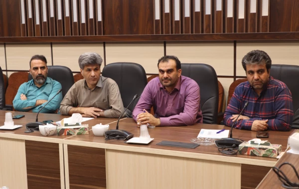 جلسه توجیهی و هماهنگی عوامل برگزاری امتحانات پایانی نیمسال دوم سال تحصیلی 1402-1401 4