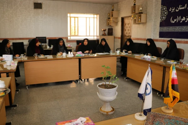 جلسه توجیهی و هماهنگی عوامل برگزاری امتحانات پایانی نیمسال دوم سال تحصیلی 1402-1401 8