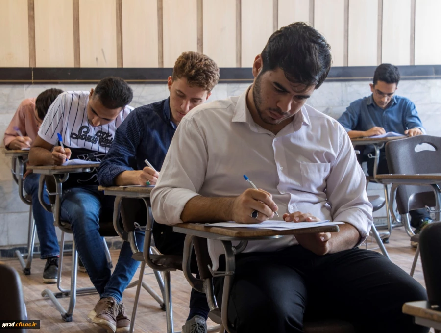 برگزاری امتحانات نیمسال دوم تحصیلی 1402-1401
 3