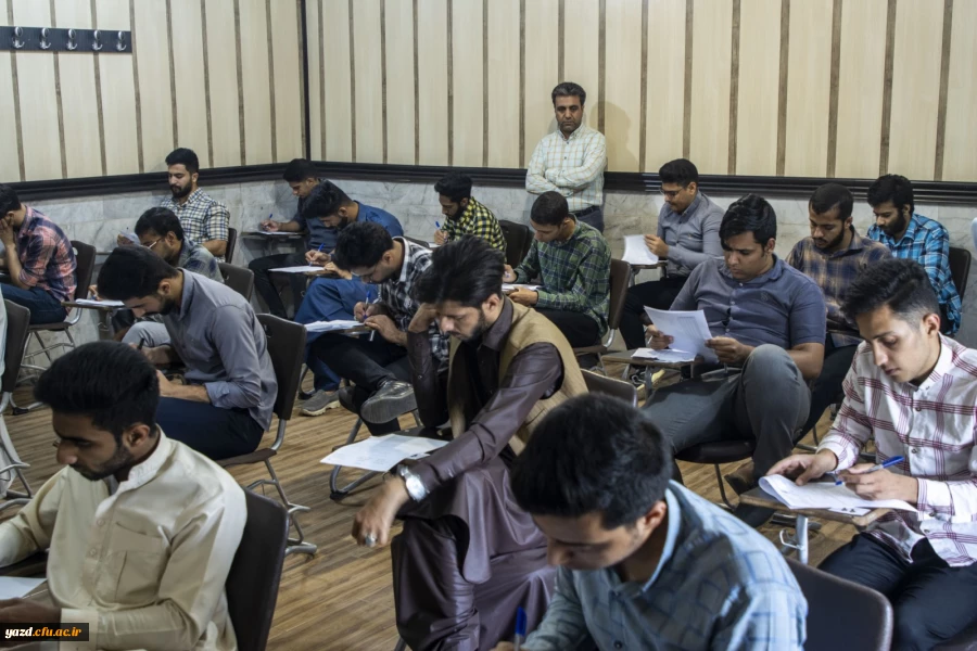 برگزاری امتحانات نیمسال دوم تحصیلی 1402-1401
 4