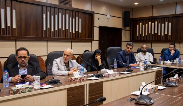 نشست هم اندیشی اساتید و نخبگان دانشگاه با موضوع غدیرشناسی 6