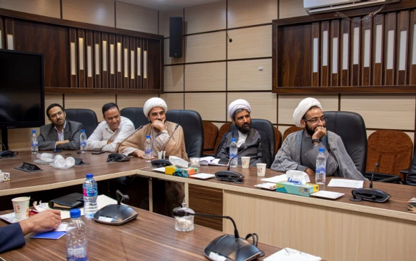 نشست هم اندیشی اساتید و نخبگان دانشگاه با موضوع غدیرشناسی 9