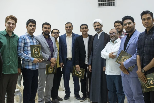 مراسم تجلیل از افتخارآفرینان استانی و کشوری جشنواره قرآن و عترت و جشنواره تدریس برتر 3