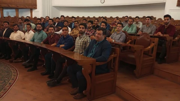 بازدید دانشجومعلمان یزدی از صحن علنی و موزه مجلس شورای اسلامی 6