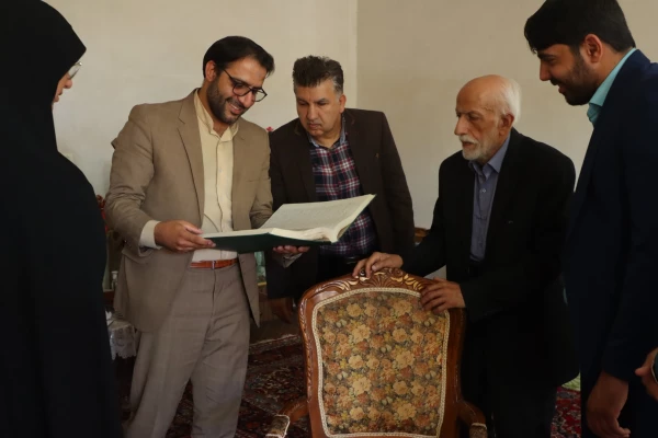 دیدار سرپرست جدید دانشگاه فرهنگیان یزد با اولین رئیس تربیت معلم استان 4