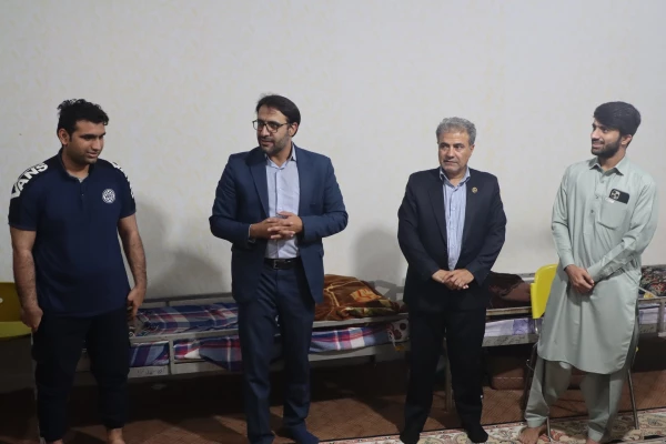 تبریک شیرین سرپرست دانشگاه فرهنگیان یزد به دانشجومعلمان  5