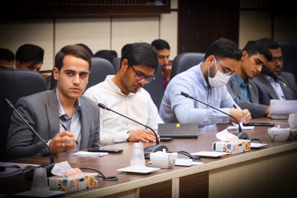 تحول در برنامه های فرهنگی دانشگاه در گرو طراحی الگوی صحیح تربیتی مبتنی بر مثلث برنامه ریزی، اجرا، نظارت
 5