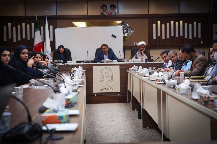 تحول در برنامه های فرهنگی دانشگاه در گرو طراحی الگوی صحیح تربیتی مبتنی بر مثلث برنامه ریزی، اجرا، نظارت
 7