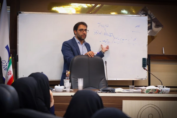 تحول در برنامه های فرهنگی دانشگاه در گرو طراحی الگوی صحیح تربیتی مبتنی بر مثلث برنامه ریزی، اجرا، نظارت
 13