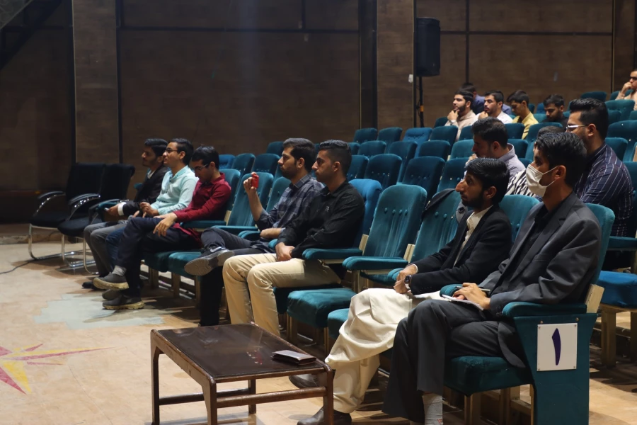 هر کار فرهنگی و تربیتی در محیط دانشگاه بدون حضور دانشجومعلمان محکوم به شکست است 6