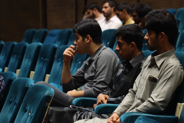 هر کار فرهنگی و تربیتی در محیط دانشگاه بدون حضور دانشجومعلمان محکوم به شکست است 10